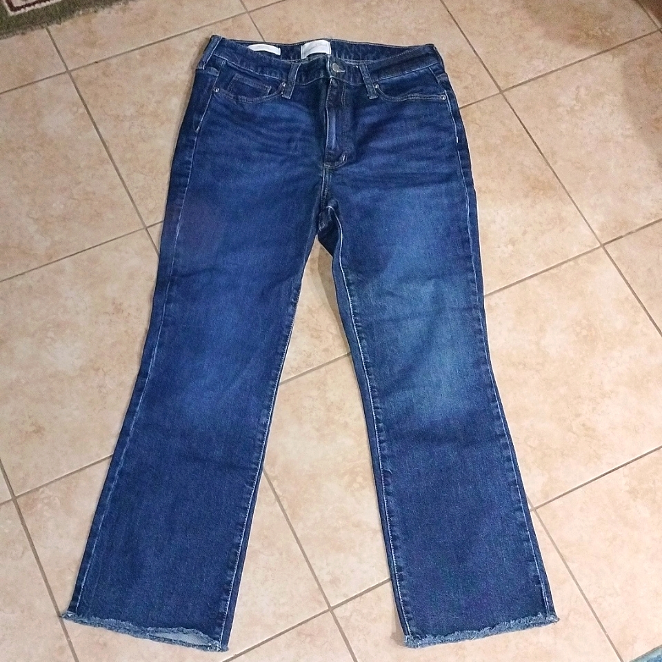 Universal Thread Jeans...